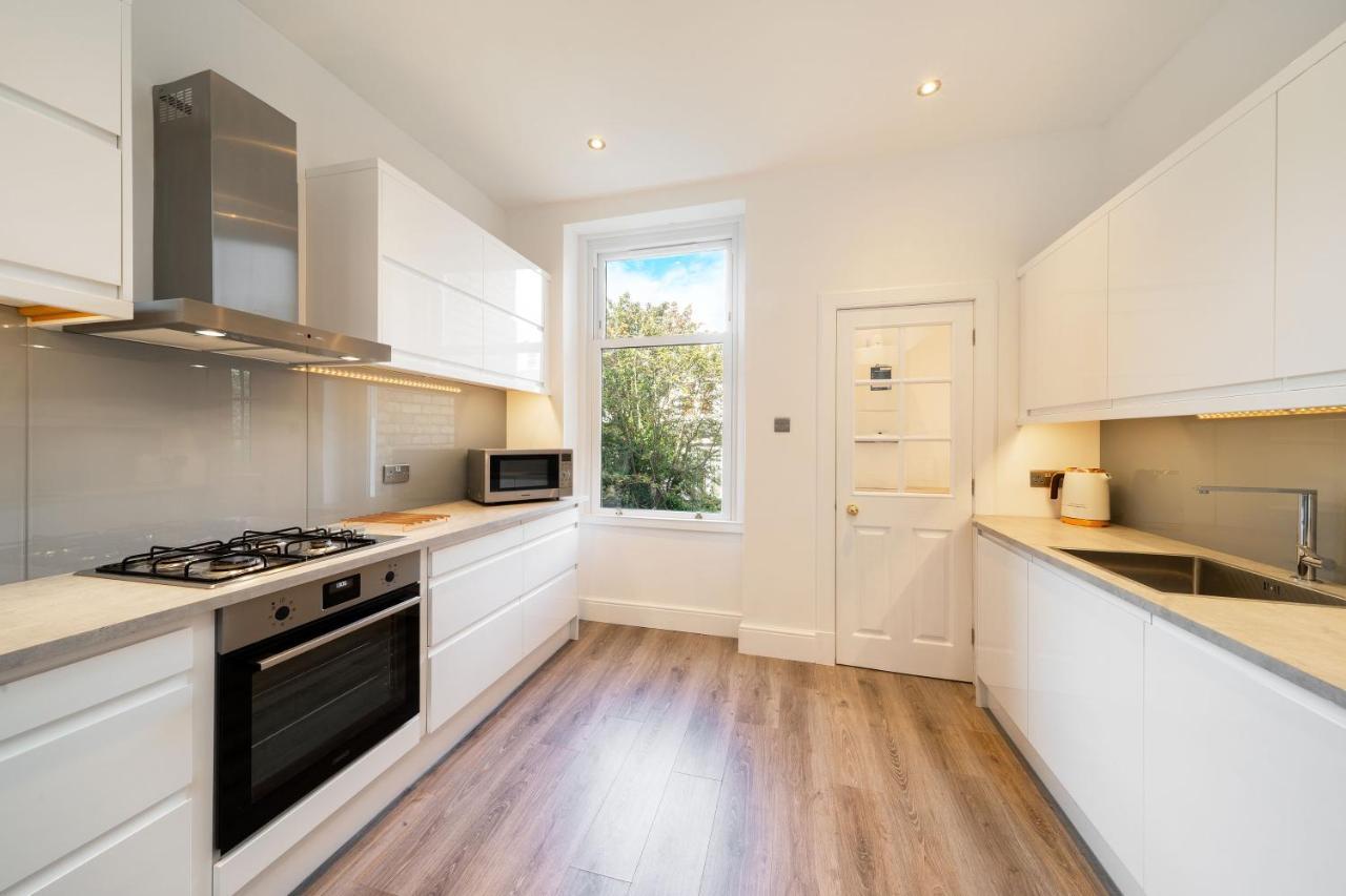 Jane'S Place - Chic 2 Bed Apartment Dundee Buitenkant foto