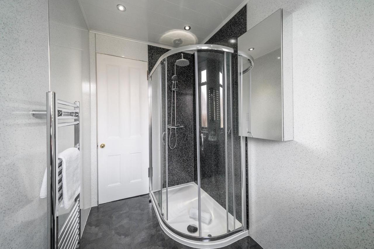 Jane'S Place - Chic 2 Bed Apartment Dundee Buitenkant foto